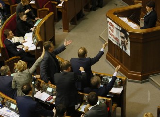 «Батьківщина» не голосуватиме в парламенті, поки не буде знижено ренту на газ