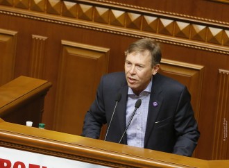 «Батьківщина» закликала Президента загнати фракцію БПП у Раду для голосування щодо суддів