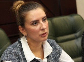 Працівники СБУ незаконно утримують Ганну Старикову у її власному кабінеті