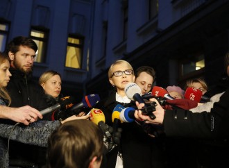 “Батьківщина” ініціюватиме розгляд постанови про відставку Яценюка, 17.02.2016