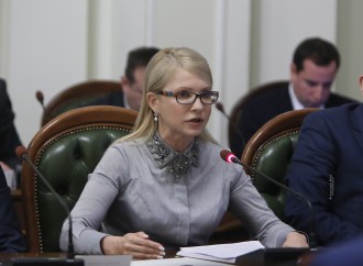 Юлія Тимошенко вимагає у вівторок поставити на голосування відставку прем’єра