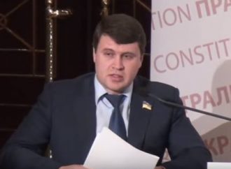 Вадим Івченко: Конституційні зміни можуть зруйнувати територіальну цілісність держави