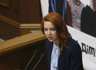 Альона Шкрум: Монополія уряду на ремонт зброї для хлопців на Сході