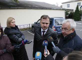 Суд відклав розгляд справи Юлії Тимошенко проти уряду через неявку інших позивачів, 13.10.2016