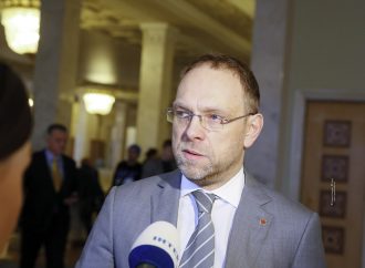 Сергій Власенко: Зміна влади в Україні може статися лише через демократичні вибори