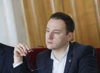 Олексій Рябчин: Неприпустимо, коли міністр повідомляє про відставку через соцмережі