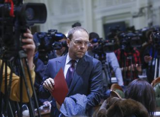 Сергій Власенко: Порошенко – близнюк Путіна, він так само переписує власність на своє оточення