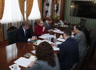 Юлія Тимошенко обговорила з Головою Представництва ЄС в Україні масштабні порушення під час виборчої кампанії