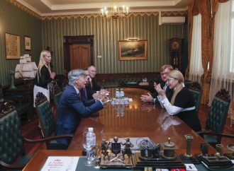 Юлія Тимошенко зустрілася з тимчасово повіреним у справах США в Україні