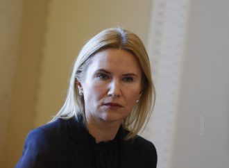 Олена Кондратюк: Потрібні конкретні та дієві кроки світу, які допоможуть зупинити геноцид українського народу