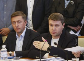 Вадим Івченко: Аграрії вимагають від влади запитати в українців дозволу продавати землю