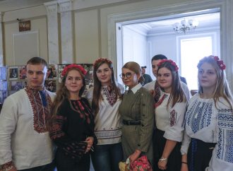 Найсвітліше свято року – Юлія Тимошенко привітала українців із Днем Святого Миколая