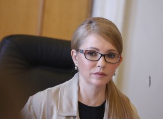 Героїчна праця ентузіастів, які чесно роблять свою справу, – Юлія Тимошенко привітала медичних працівників із професійним святом