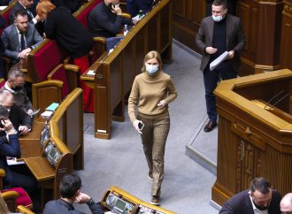 Олена Кондратюк: Треба зупинити ганебну практику принижень людської гідності в стінах Верховної Ради
