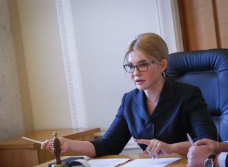 Ваша праця має отримати гідну оцінку та винагороду, – Юлія Тимошенко з нагоди Дня медичної сестри