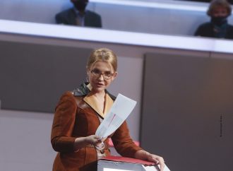 Юлія Тимошенко: Президент знає, що вся країна проти продажу землі, і йде проти волі людей