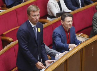 Андрій Ніколаєнко: Неприпустимо сліпо йти на налигачі іноземних кредиторів