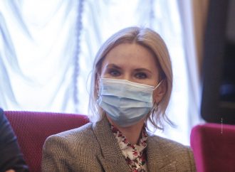 Олена Кондратюк: Повністю вакциновані школи мають працювати навіть у «червоній» зоні карантину 