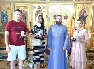 Помічники депутатки Білоцерківської міськради отримали медалі від українського духовенства