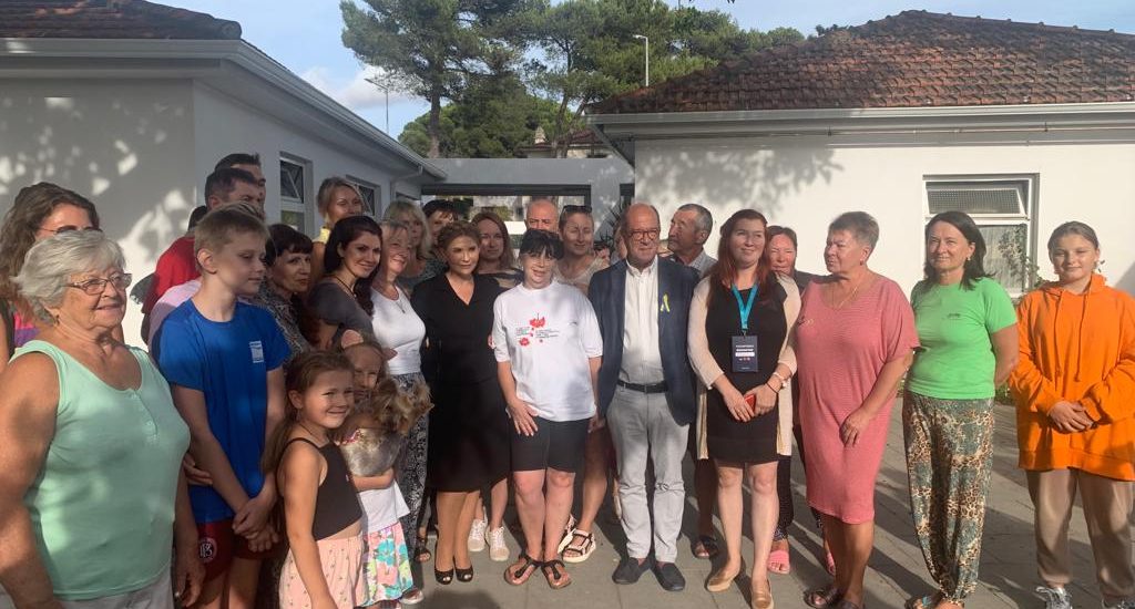 Юлія  Тимошенко відвідала українських біженців у Португалії