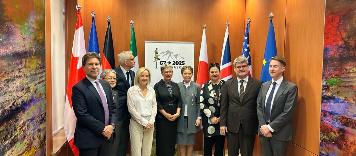 Юлія Тимошенко зустрілася з послами  G7