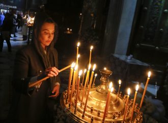 Молитва Юлії Тимошенко біля Плащаниці у Володимирському соборі, 10.04.2026